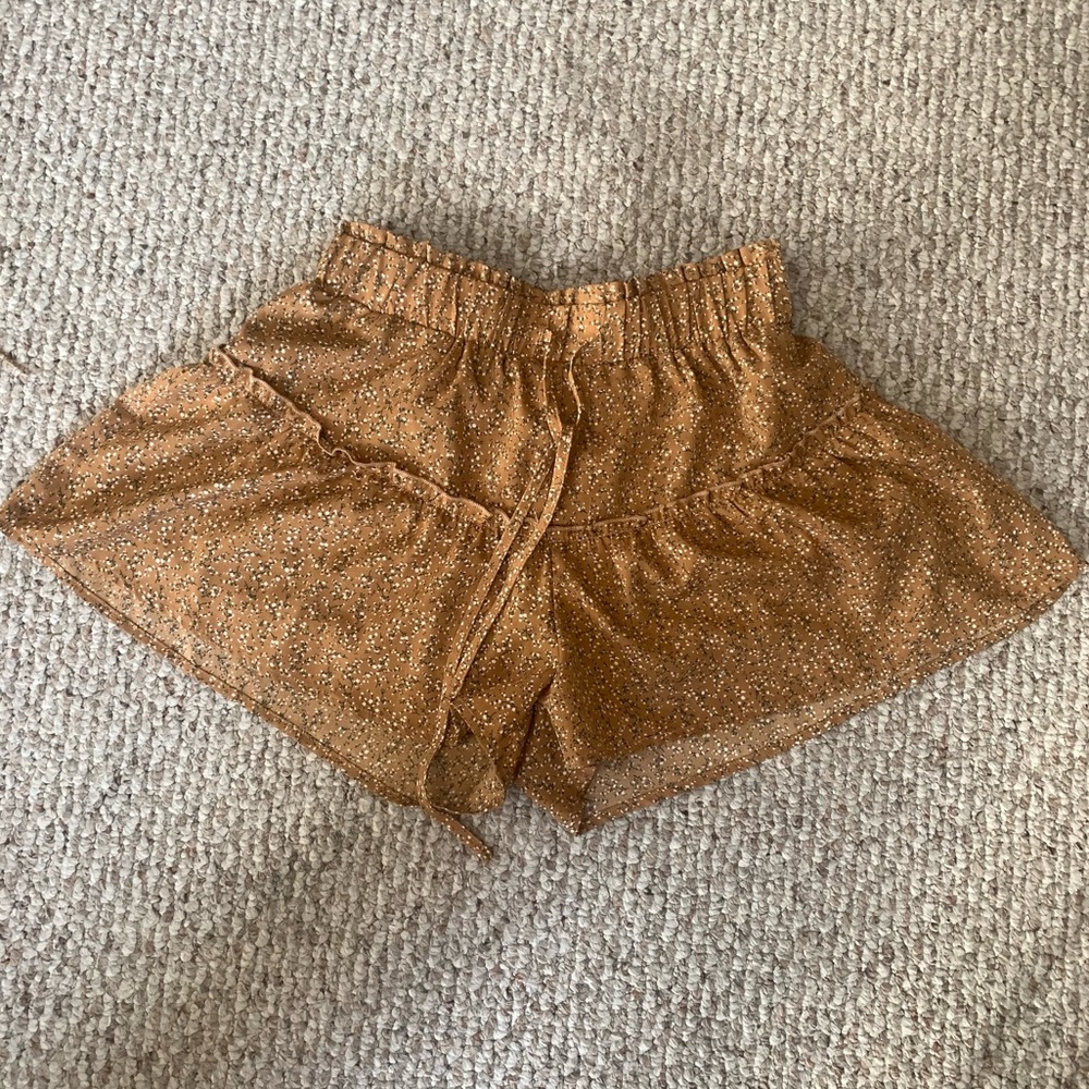 Flowy shorts